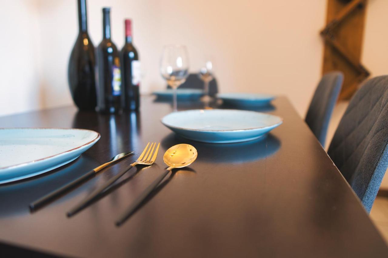 Apartment Bavaria - Zentral Mit Stellplatz, Kueche & Netflix Pfaffenhofen an der Ilm ภายนอก รูปภาพ